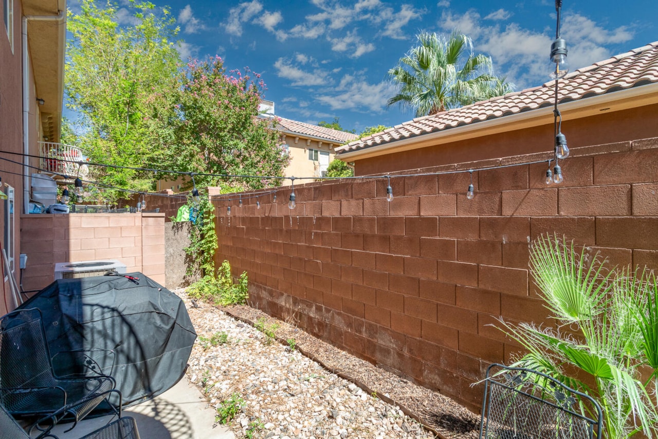 700 N Main ST #D3 Washington, UT 84780 condo for sale, MLS#25-265226 - Erika Rogers Photo 26