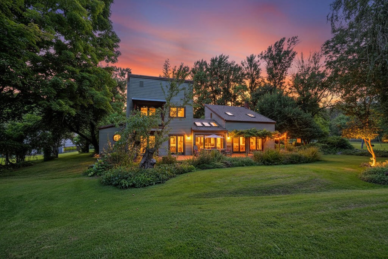 3950 Little Applegate Rd Jacksonville, OR 97530 | MLS 220209446