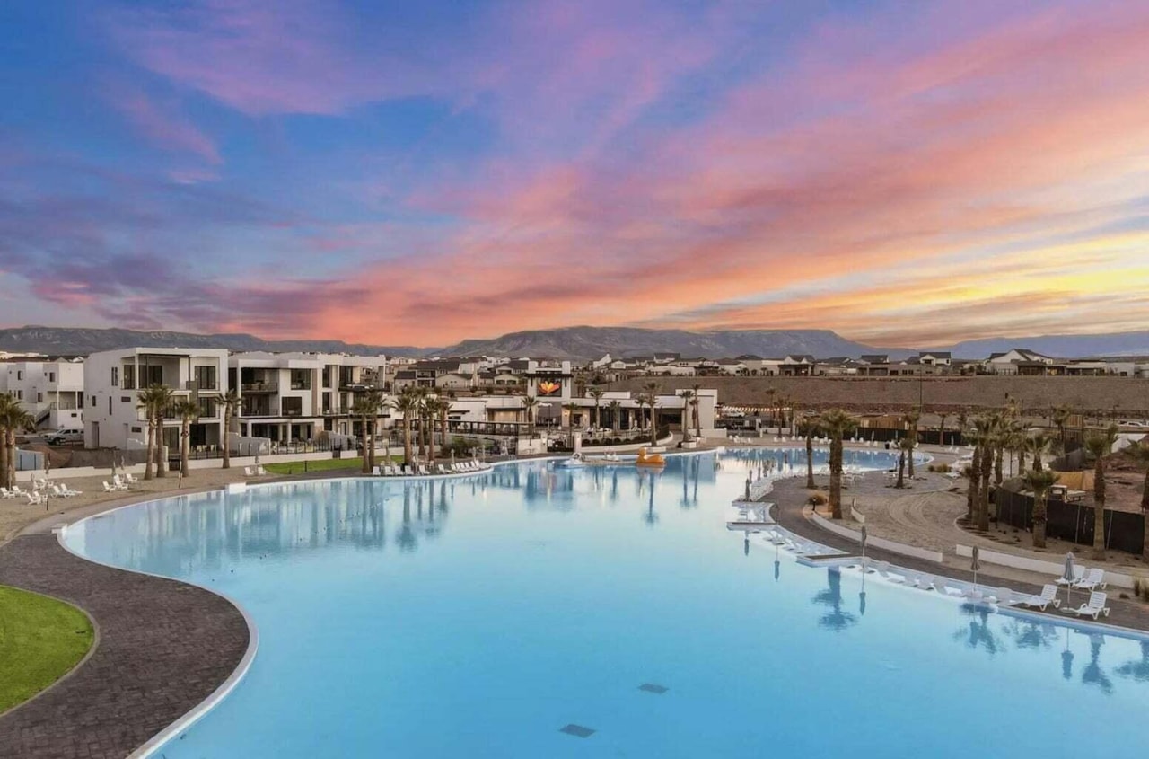 653 Rosa LN St George, UT 84790 home for sale, MLS#25-265233 - Erika Rogers Photo 17