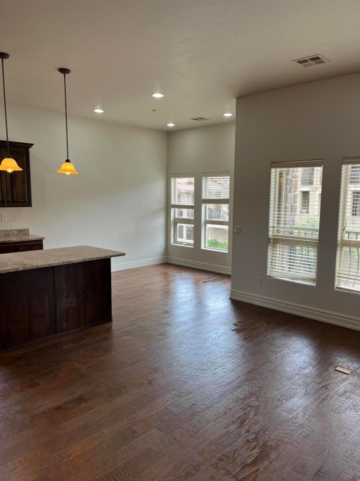 280 S Luce Del Sol DR #615 St George, UT 84770 condo for sale, MLS#25-265285 - Erika Rogers Photo 2