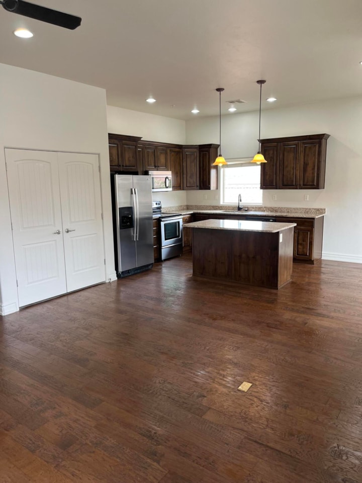 280 S Luce Del Sol DR #615 St George, UT 84770 condo for sale, MLS#25-265285 - Erika Rogers Photo 3