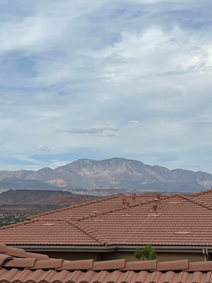 280 S Luce Del Sol DR #615 St George, UT 84770 condo for sale, MLS#25-265285 - Erika Rogers Photo 28
