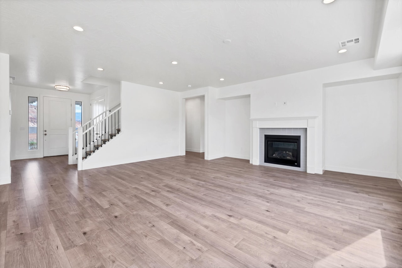 1344 E Andromeda ST Washington, UT 84780 home for sale, MLS#25-265316 - Erika Rogers Photo 13