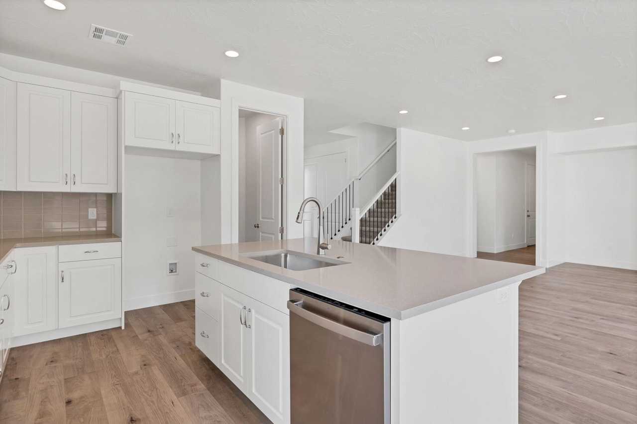 1344 E Andromeda ST Washington, UT 84780 home for sale, MLS#25-265316 - Erika Rogers Photo 16