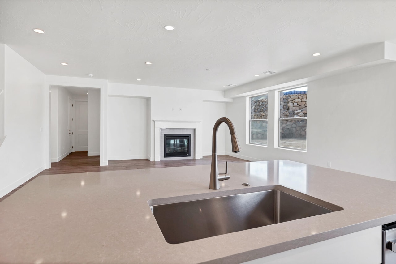 1344 E Andromeda ST Washington, UT 84780 home for sale, MLS#25-265316 - Erika Rogers Photo 18