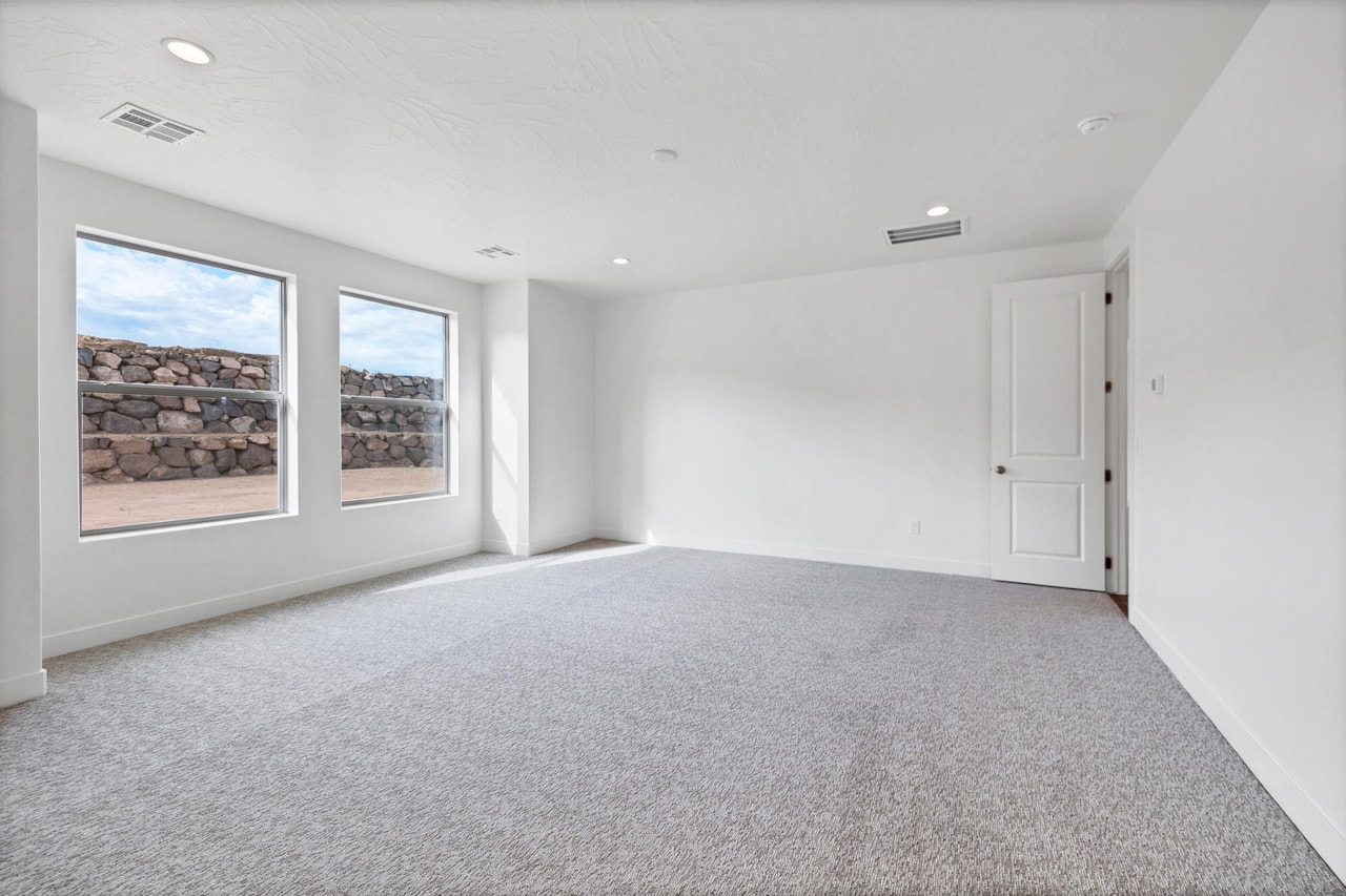 1344 E Andromeda ST Washington, UT 84780 home for sale, MLS#25-265316 - Erika Rogers Photo 25