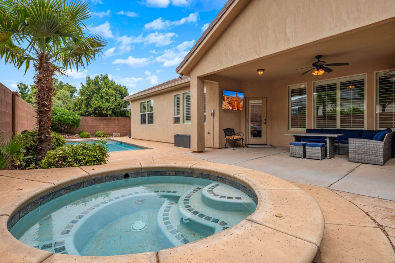 41 S Chalon CIR St George, UT 84770 home for sale, MLS#25-265306 - Erika Rogers Photo 34