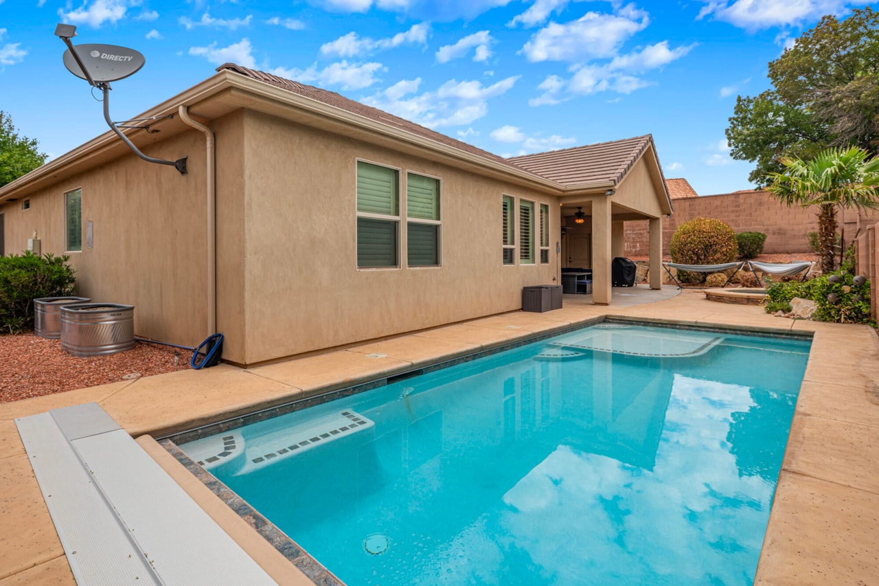 41 S Chalon CIR St George, UT 84770 home for sale, MLS#25-265306 - Erika Rogers Photo 37