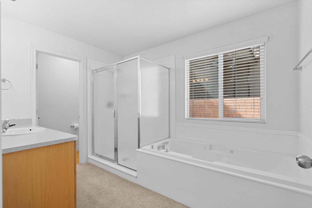 608 E 1010  S St George, UT 84790 home for sale, MLS#25-265362 - Erika Rogers Photo 19