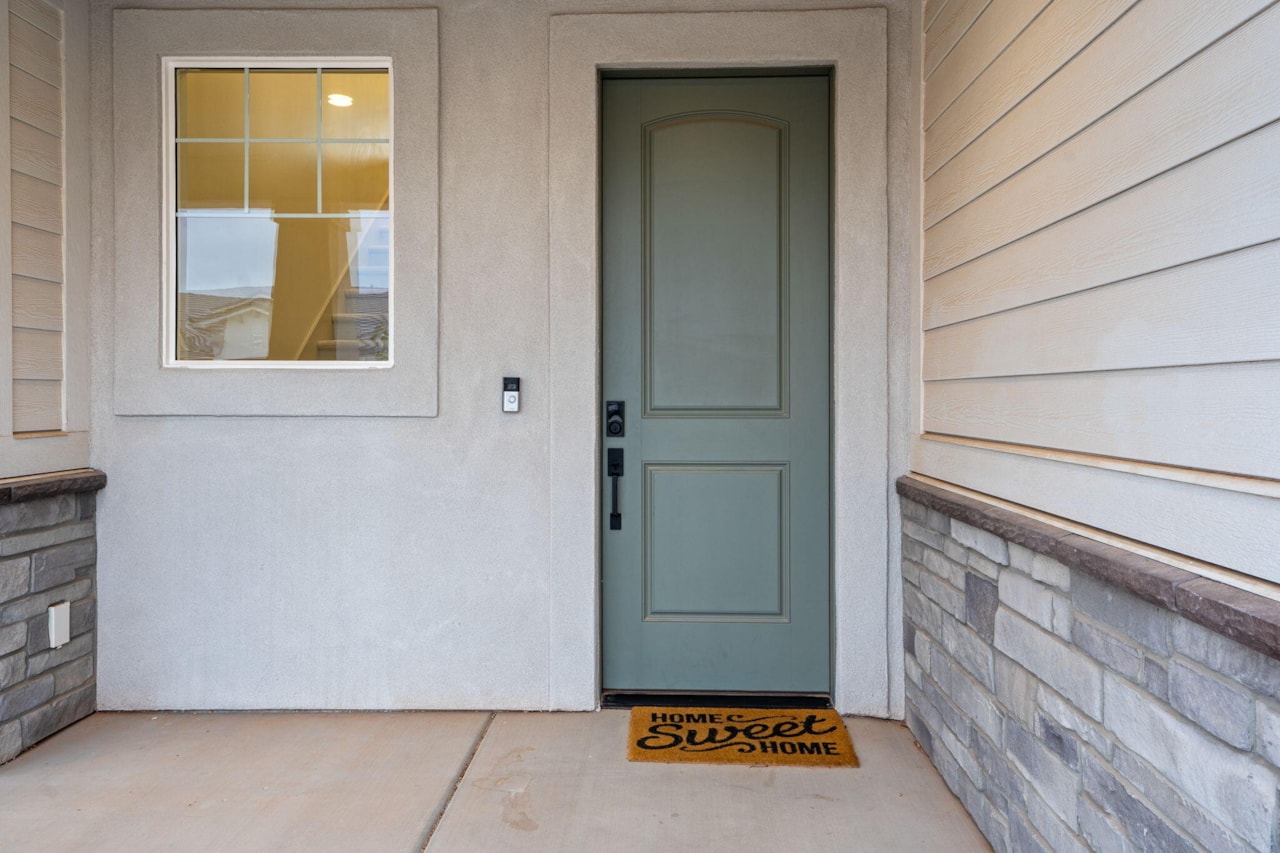 702 Juniper Hill DR St George, UT 84790 home for sale, MLS#25-265366 - Erika Rogers Photo 5