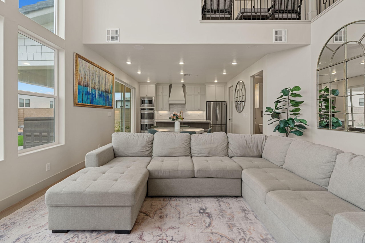 702 Juniper Hill DR St George, UT 84790 home for sale, MLS#25-265366 - Erika Rogers Photo 9