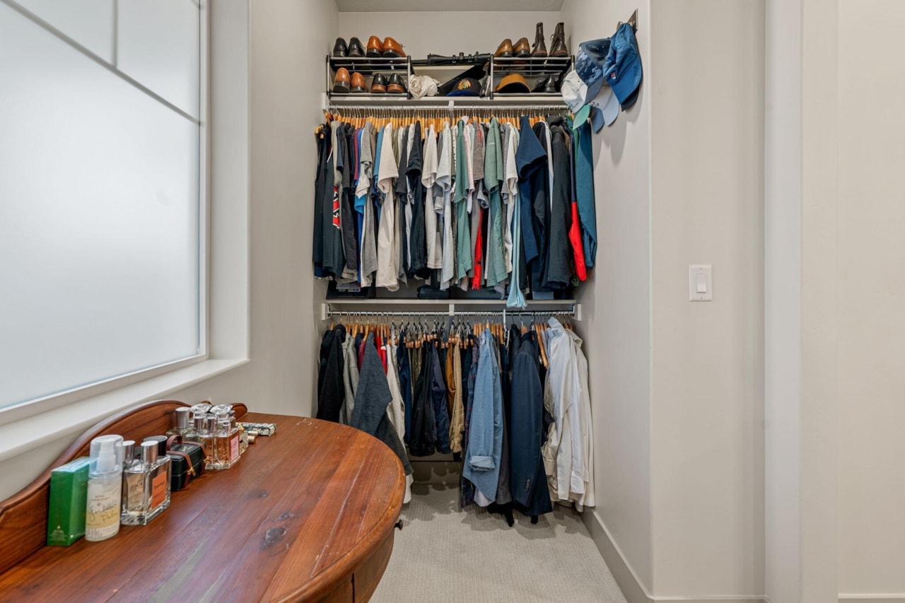 702 Juniper Hill DR St George, UT 84790 home for sale, MLS#25-265366 - Erika Rogers Photo 27