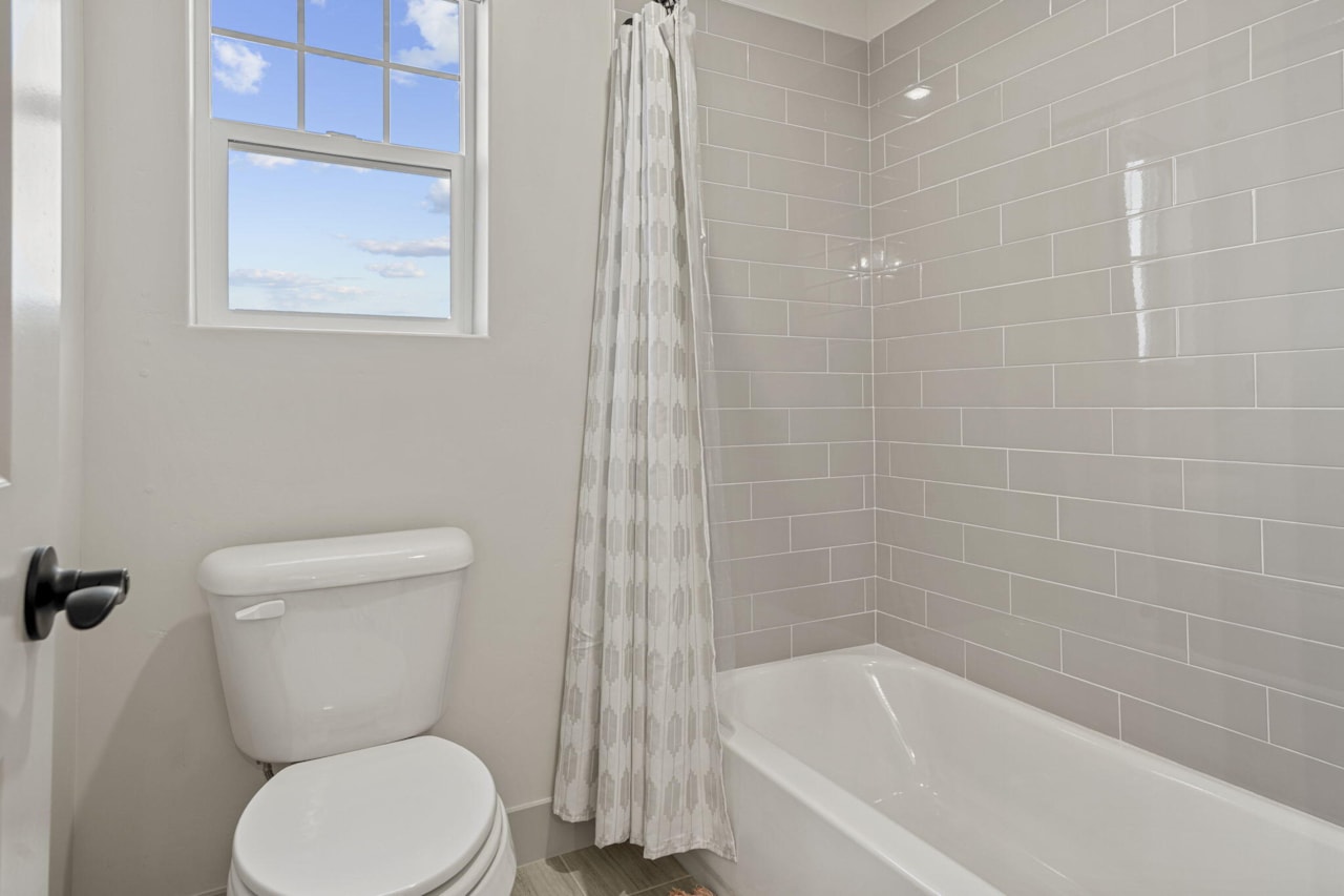 702 Juniper Hill DR St George, UT 84790 home for sale, MLS#25-265366 - Erika Rogers Photo 34