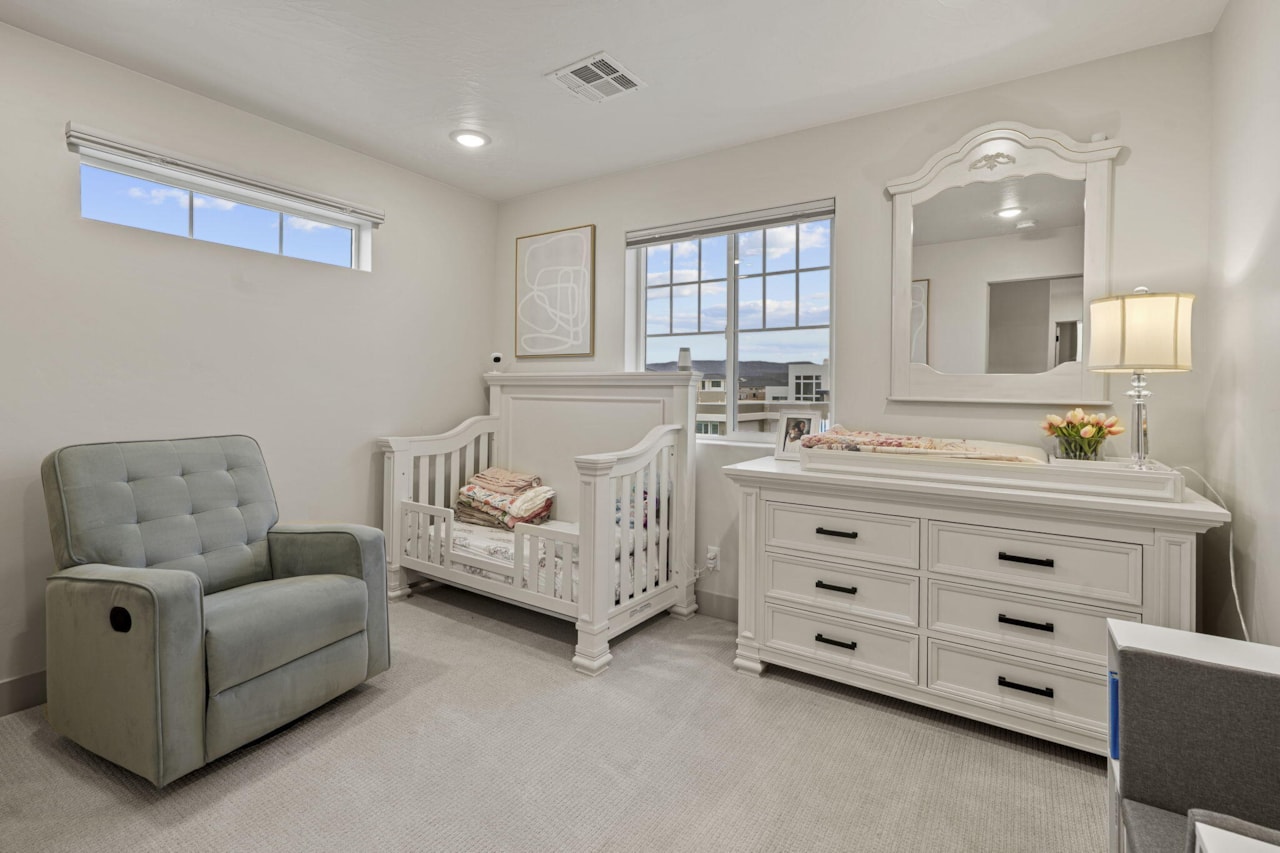 702 Juniper Hill DR St George, UT 84790 home for sale, MLS#25-265366 - Erika Rogers Photo 35