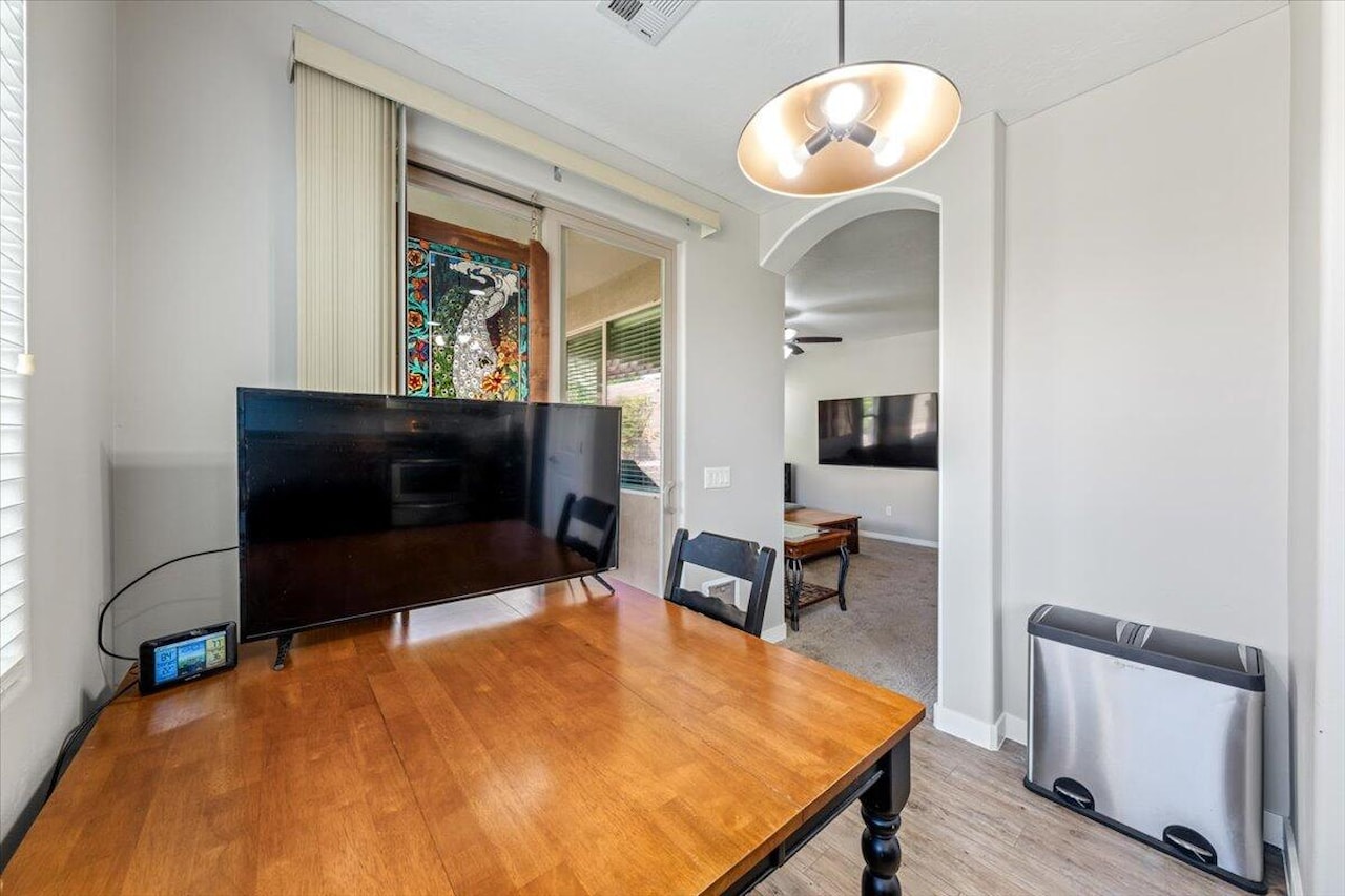 2445 E White Horse DR Washington, UT 84780 home for sale, MLS#25-265374 - Erika Rogers Photo 21