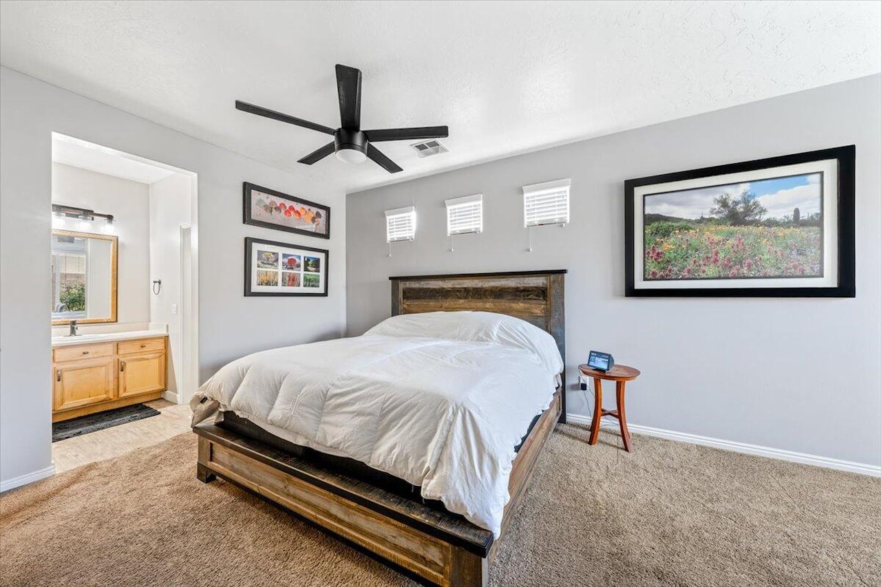 2445 E White Horse DR Washington, UT 84780 home for sale, MLS#25-265374 - Erika Rogers Photo 28