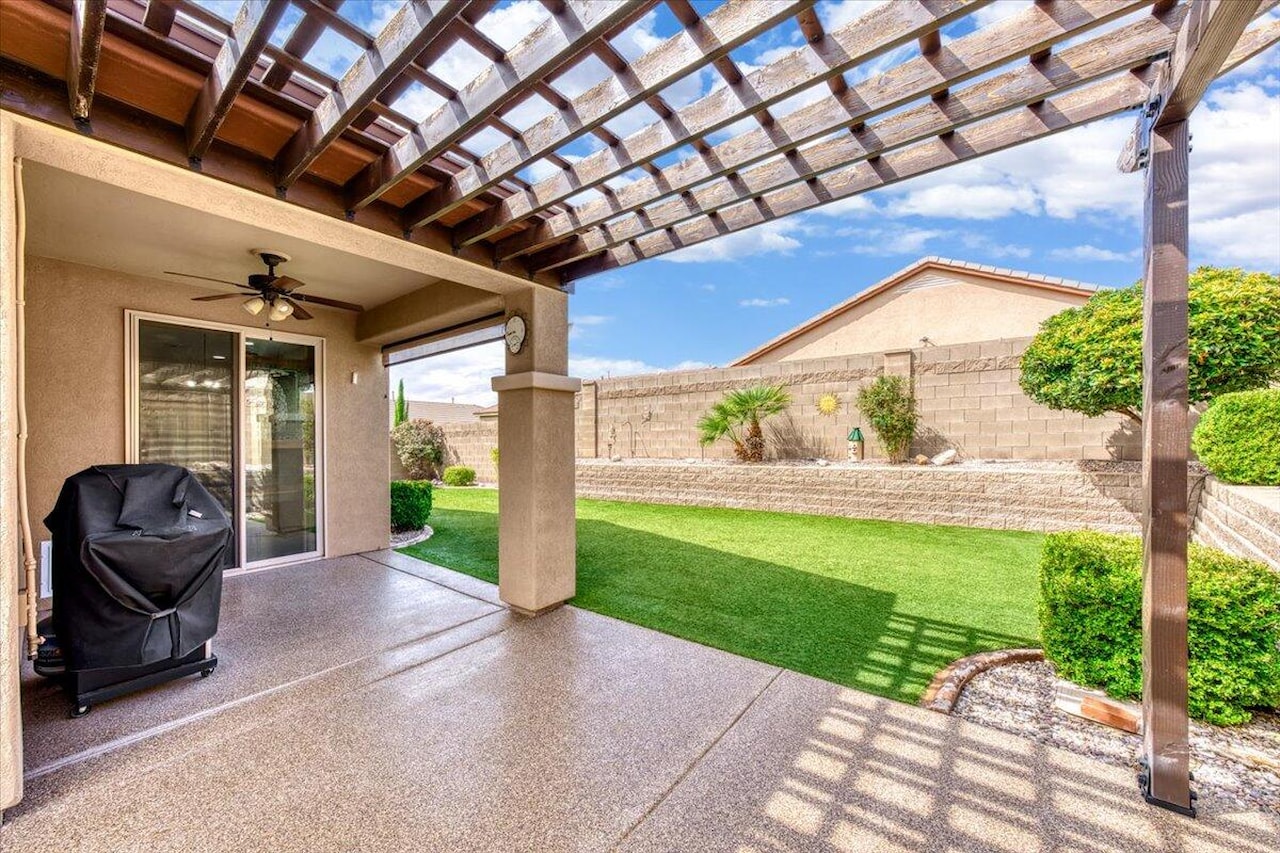 2445 E White Horse DR Washington, UT 84780 home for sale, MLS#25-265374 - Erika Rogers Photo 41