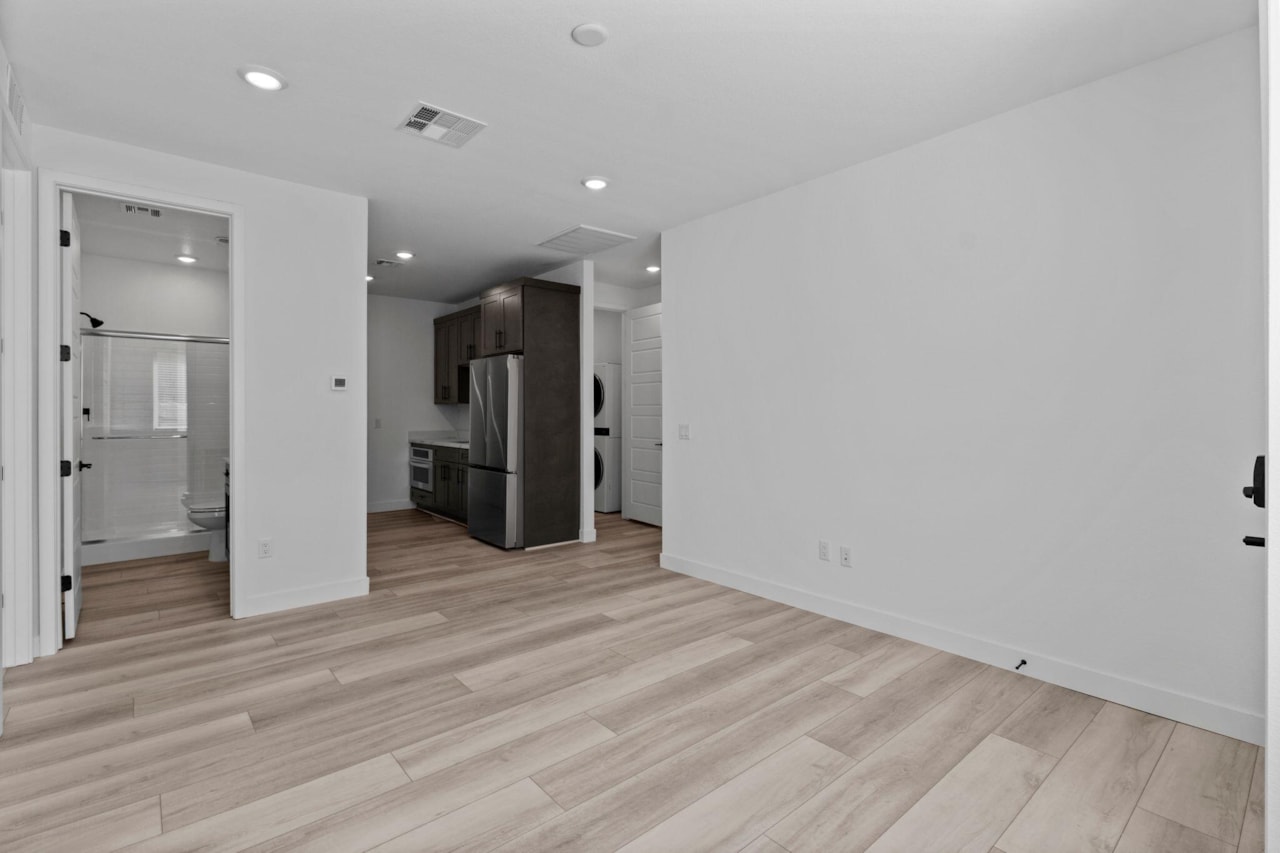 566 S Cecita Way St George, UT 84770 home for sale, MLS#25-265391 - Erika Rogers Photo 22