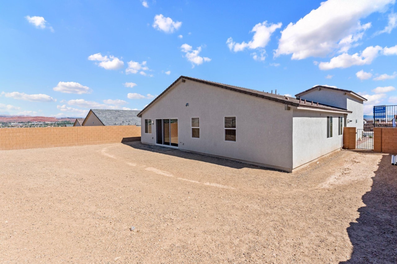 566 S Cecita Way St George, UT 84770 home for sale, MLS#25-265391 - Erika Rogers Photo 29