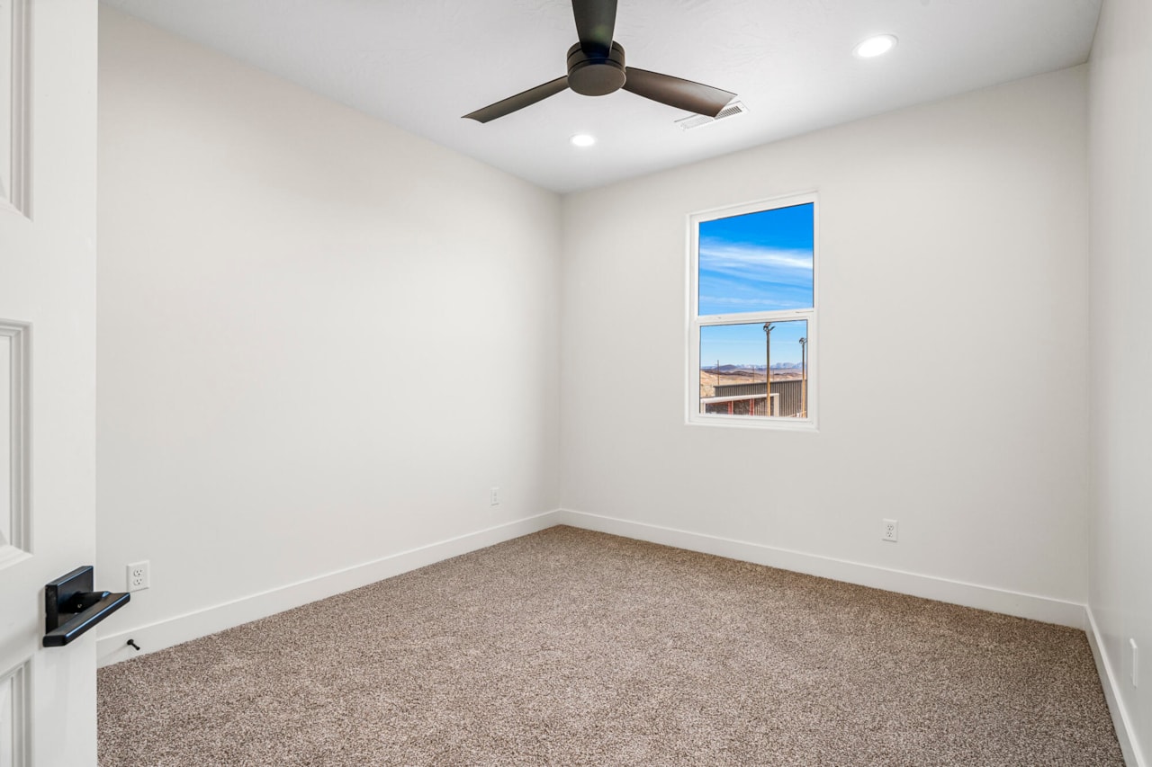 2159 E Sand River LN Washington, UT 84780 home for sale, MLS#25-258157 - Erika Rogers Photo 25