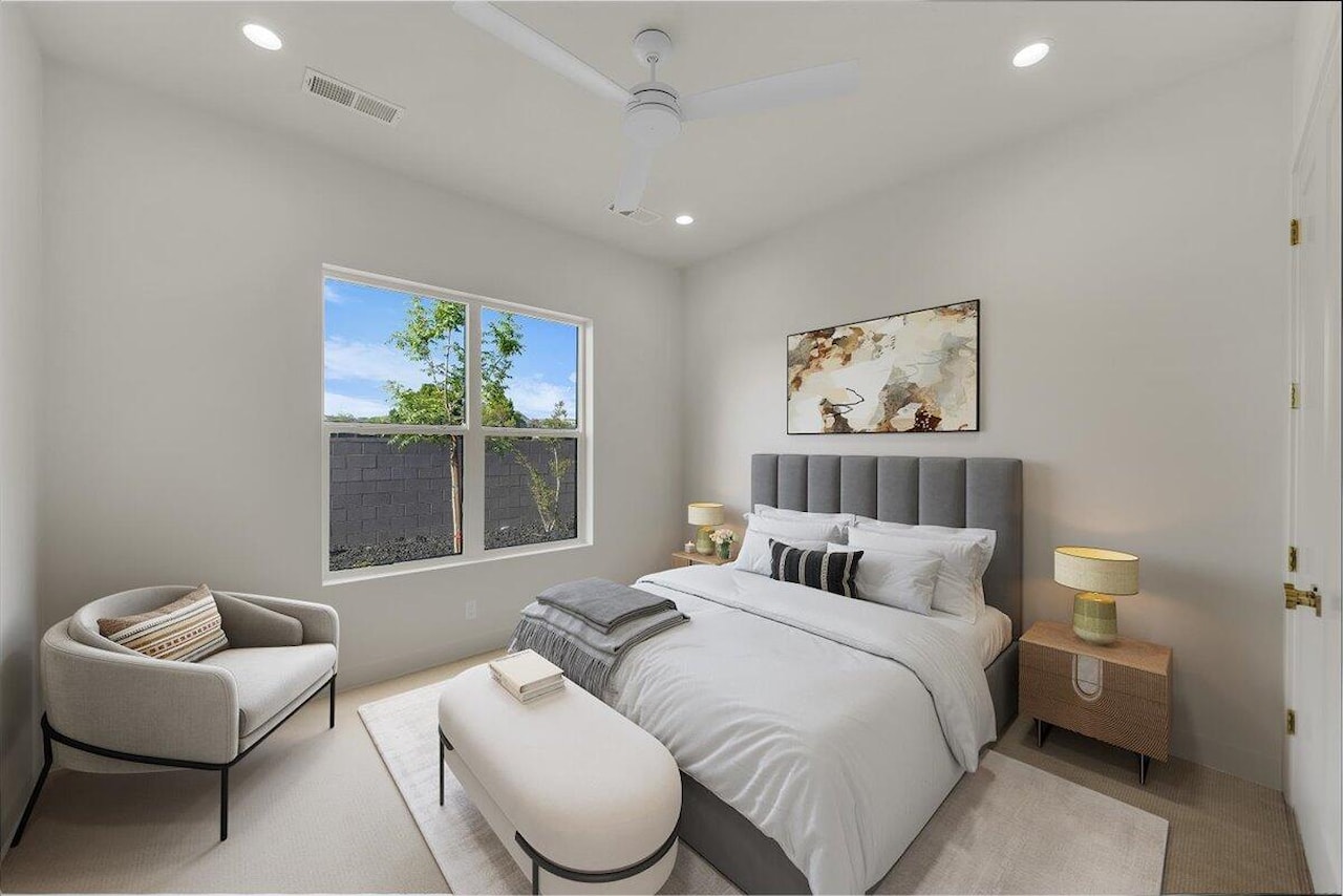 2738 Stonedale DR St George, UT 84790 home for sale, MLS#25-262942 - Erika Rogers Photo 19