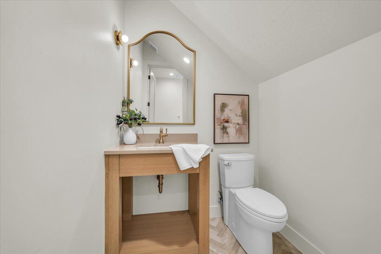 2738 Stonedale DR St George, UT 84790 home for sale, MLS#25-262942 - Erika Rogers Photo 24