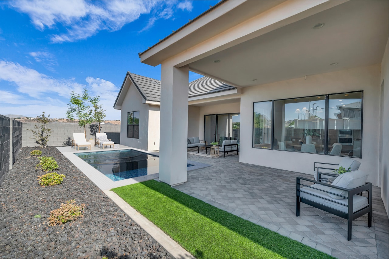 2738 Stonedale DR St George, UT 84790 home for sale, MLS#25-262942 - Erika Rogers Photo 32