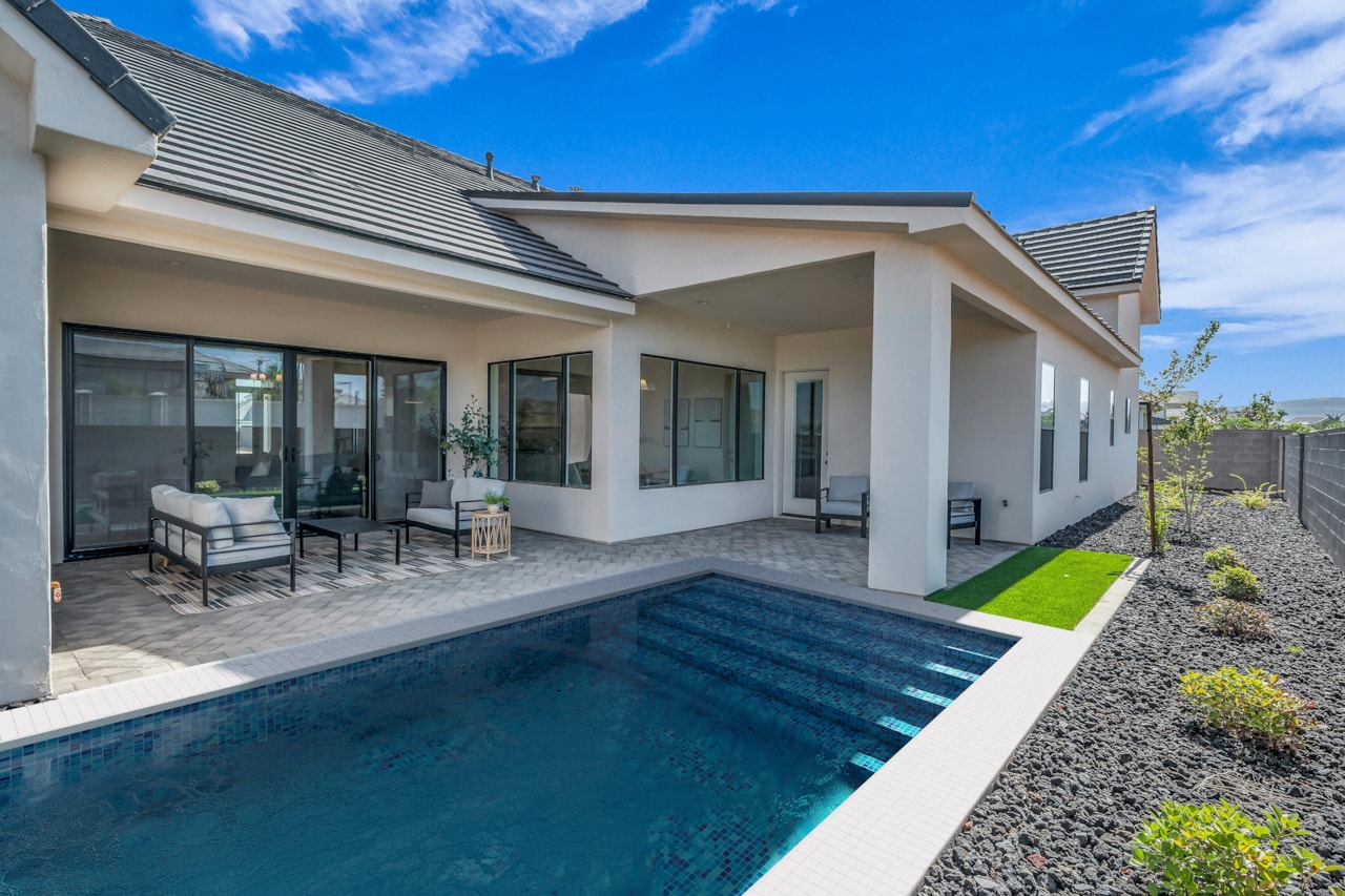 2738 Stonedale DR St George, UT 84790 home for sale, MLS#25-262942 - Erika Rogers Photo 33