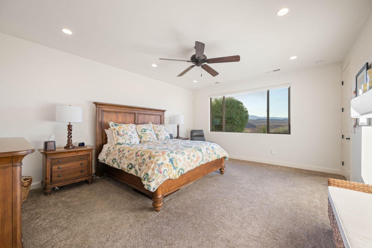 1696 S 1380  W St George, UT 84770 home for sale, MLS#25-265393 - Erika Rogers Photo 23