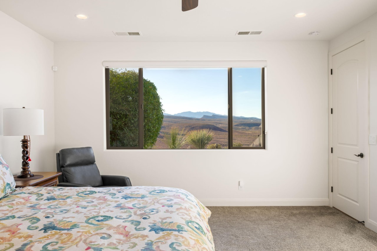 1696 S 1380  W St George, UT 84770 home for sale, MLS#25-265393 - Erika Rogers Photo 24