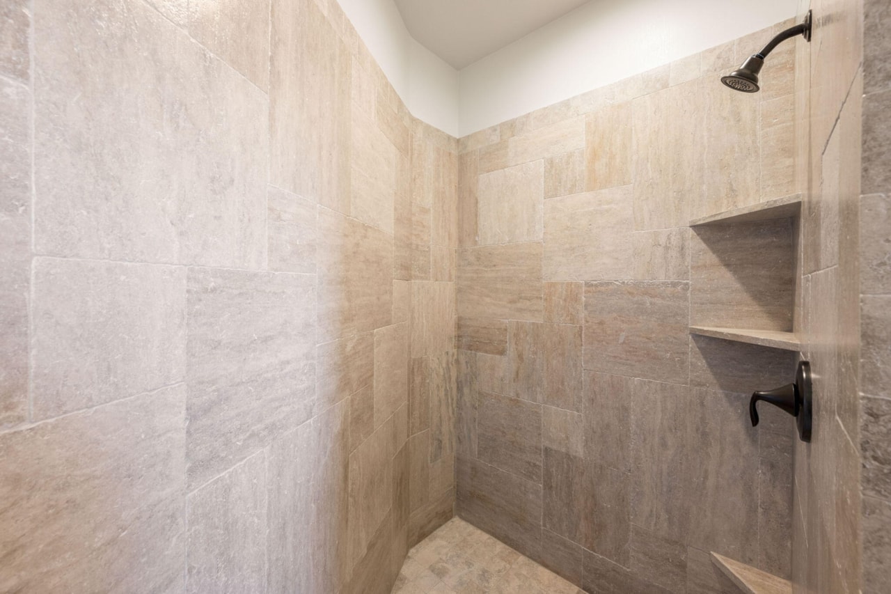 1696 S 1380  W St George, UT 84770 home for sale, MLS#25-265393 - Erika Rogers Photo 35