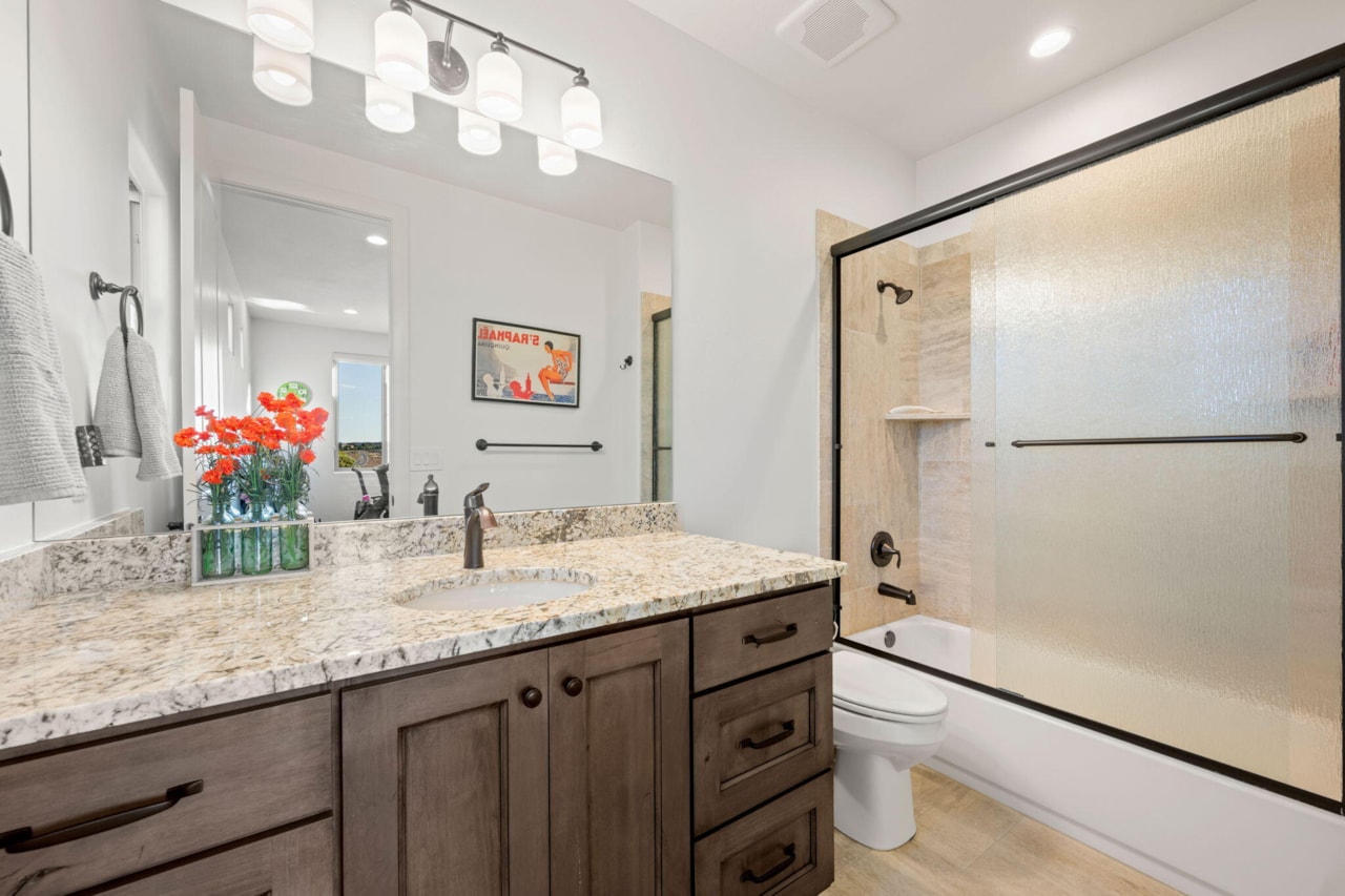 1696 S 1380  W St George, UT 84770 home for sale, MLS#25-265393 - Erika Rogers Photo 39