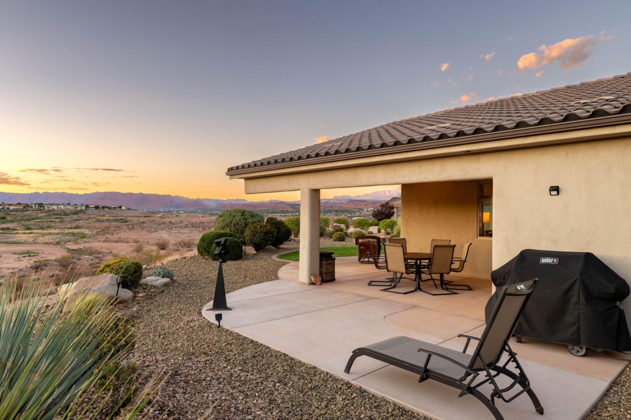 1696 S 1380  W St George, UT 84770 home for sale, MLS#25-265393 - Erika Rogers Photo 42