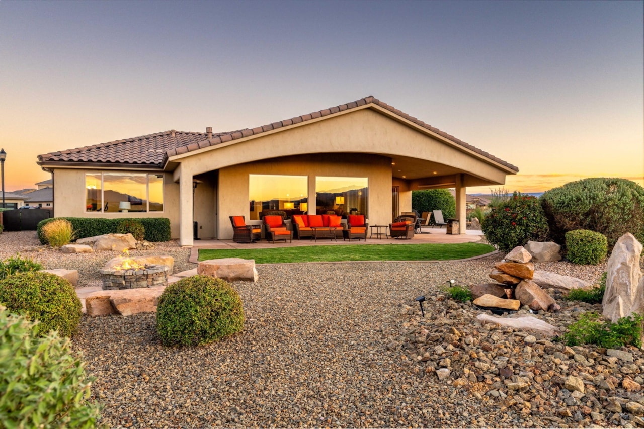 1696 S 1380  W St George, UT 84770 home for sale, MLS#25-265393 - Erika Rogers Photo 47