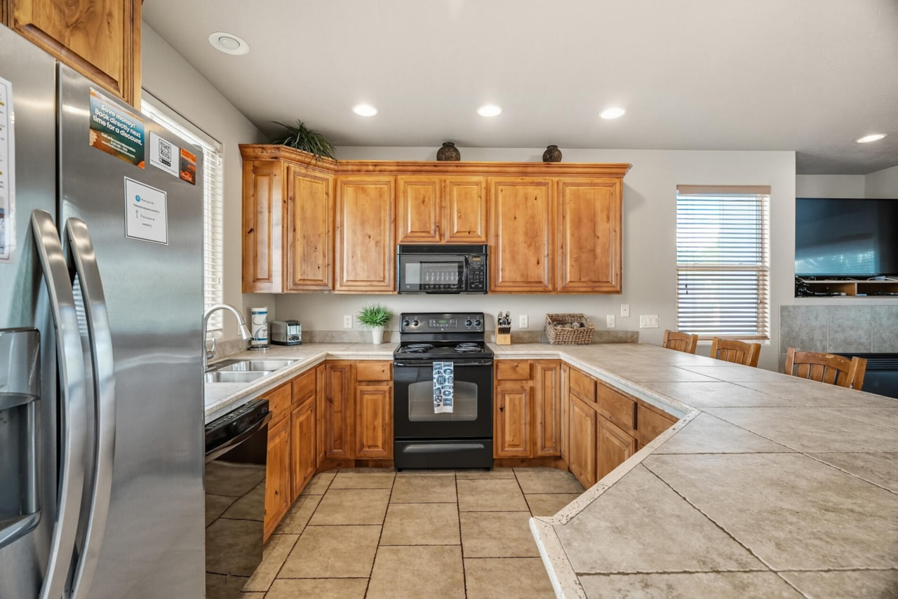 1845 W Canyon View #2012 St George, UT 84770 condo for sale, MLS#25-265446 - Erika Rogers Photo 7