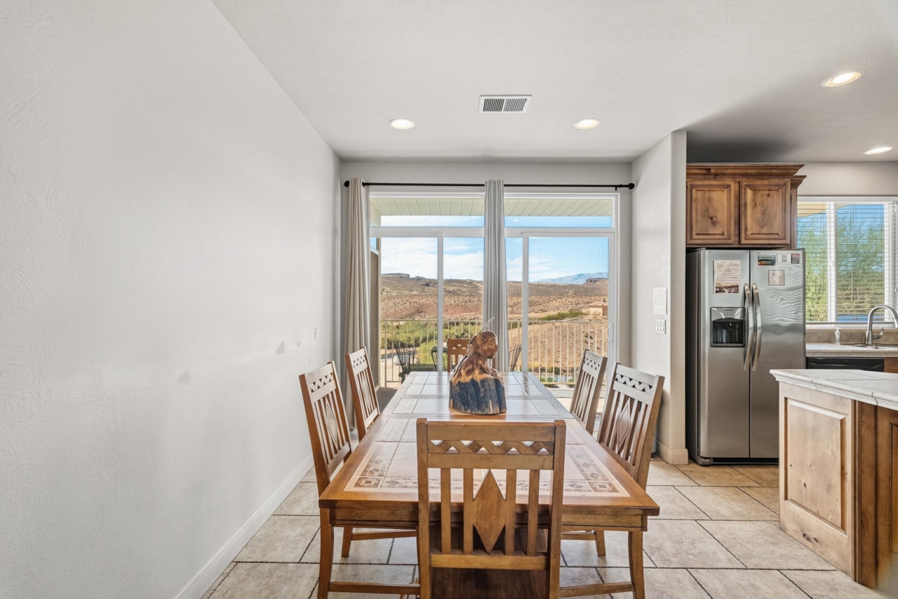 1845 W Canyon View #2012 St George, UT 84770 condo for sale, MLS#25-265446 - Erika Rogers Photo 10