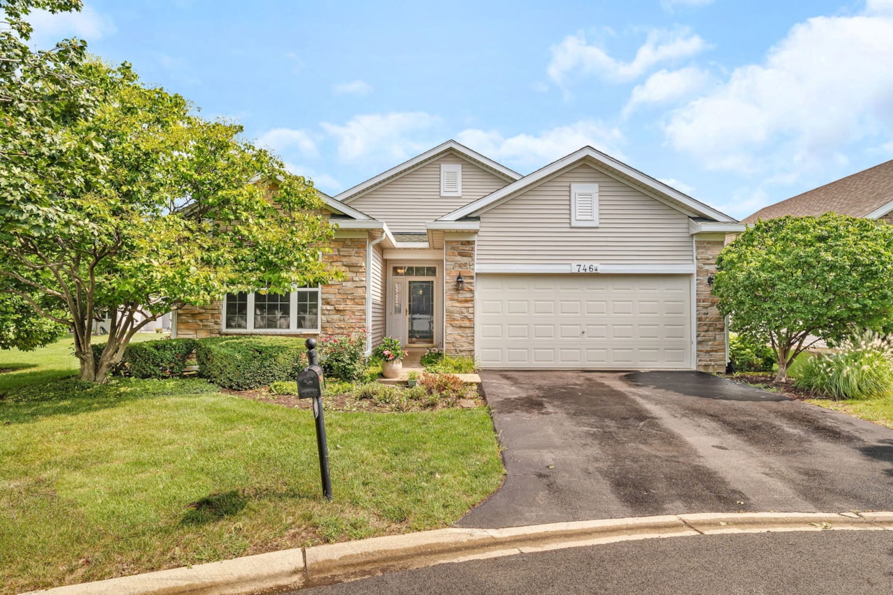 746 S Mecosta Ln Romeoville, IL 60446 | MLS 12482618