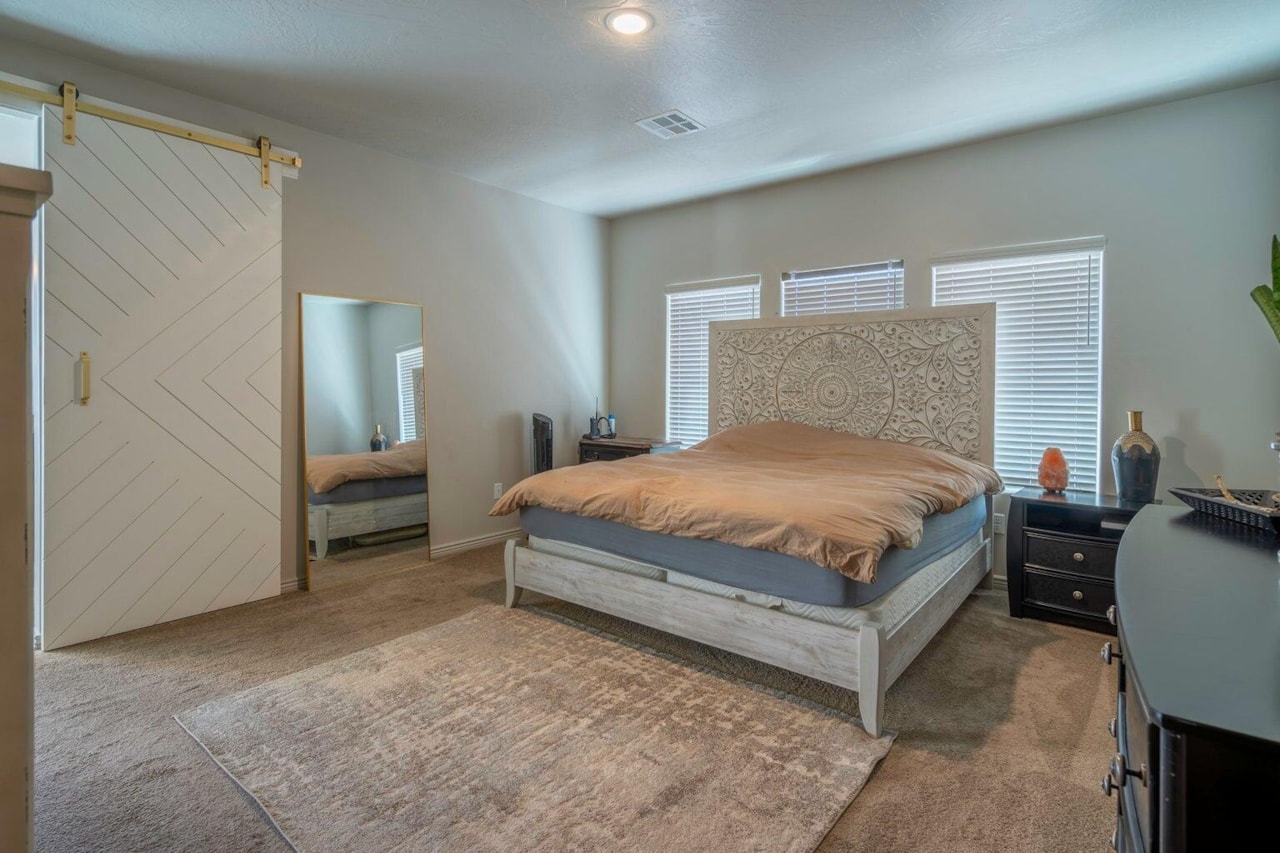 3224 Sugar Maple DR St George, UT 84790 home for sale, MLS#25-265498 - Erika Rogers Photo 17