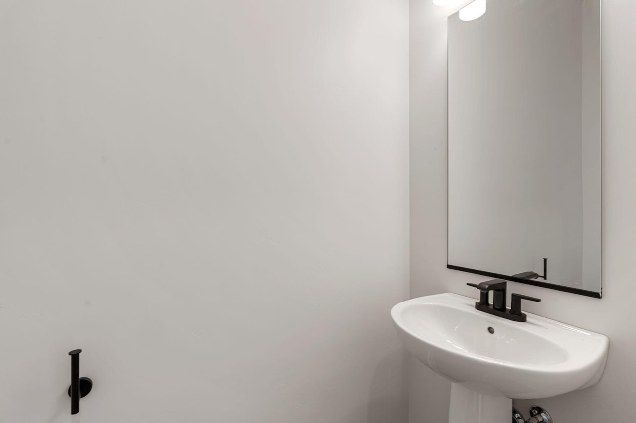 6303 S Tumblestone Cove St George, UT 84790 home for sale, MLS#25-265462 - Erika Rogers Photo 12