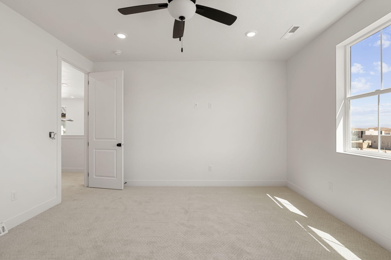 6303 S Tumblestone Cove St George, UT 84790 home for sale, MLS#25-265462 - Erika Rogers Photo 26