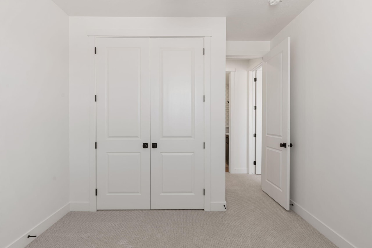 6303 S Tumblestone Cove St George, UT 84790 home for sale, MLS#25-265462 - Erika Rogers Photo 36