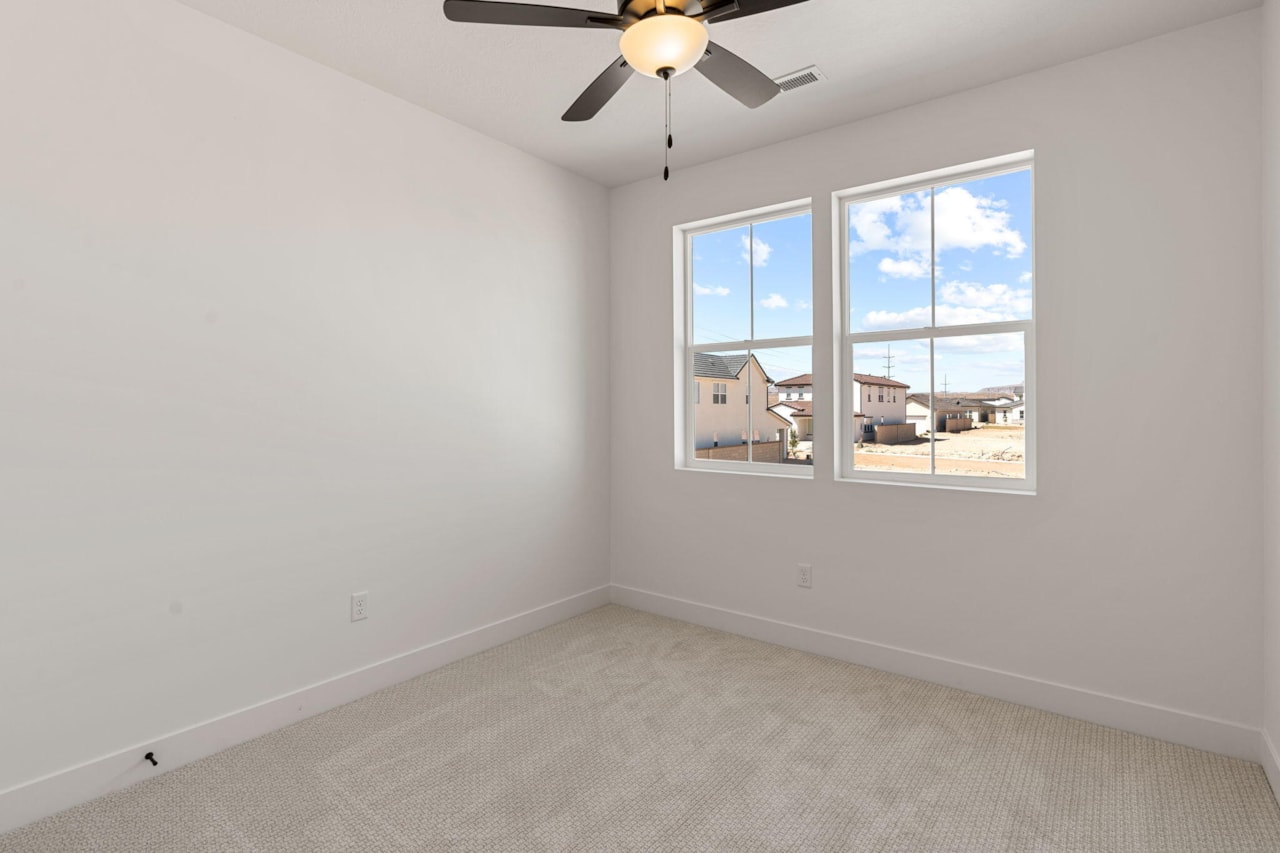 6303 S Tumblestone Cove St George, UT 84790 home for sale, MLS#25-265462 - Erika Rogers Photo 37