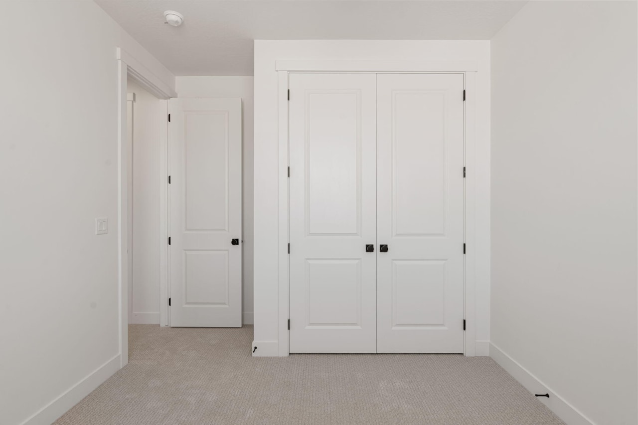 6303 S Tumblestone Cove St George, UT 84790 home for sale, MLS#25-265462 - Erika Rogers Photo 38