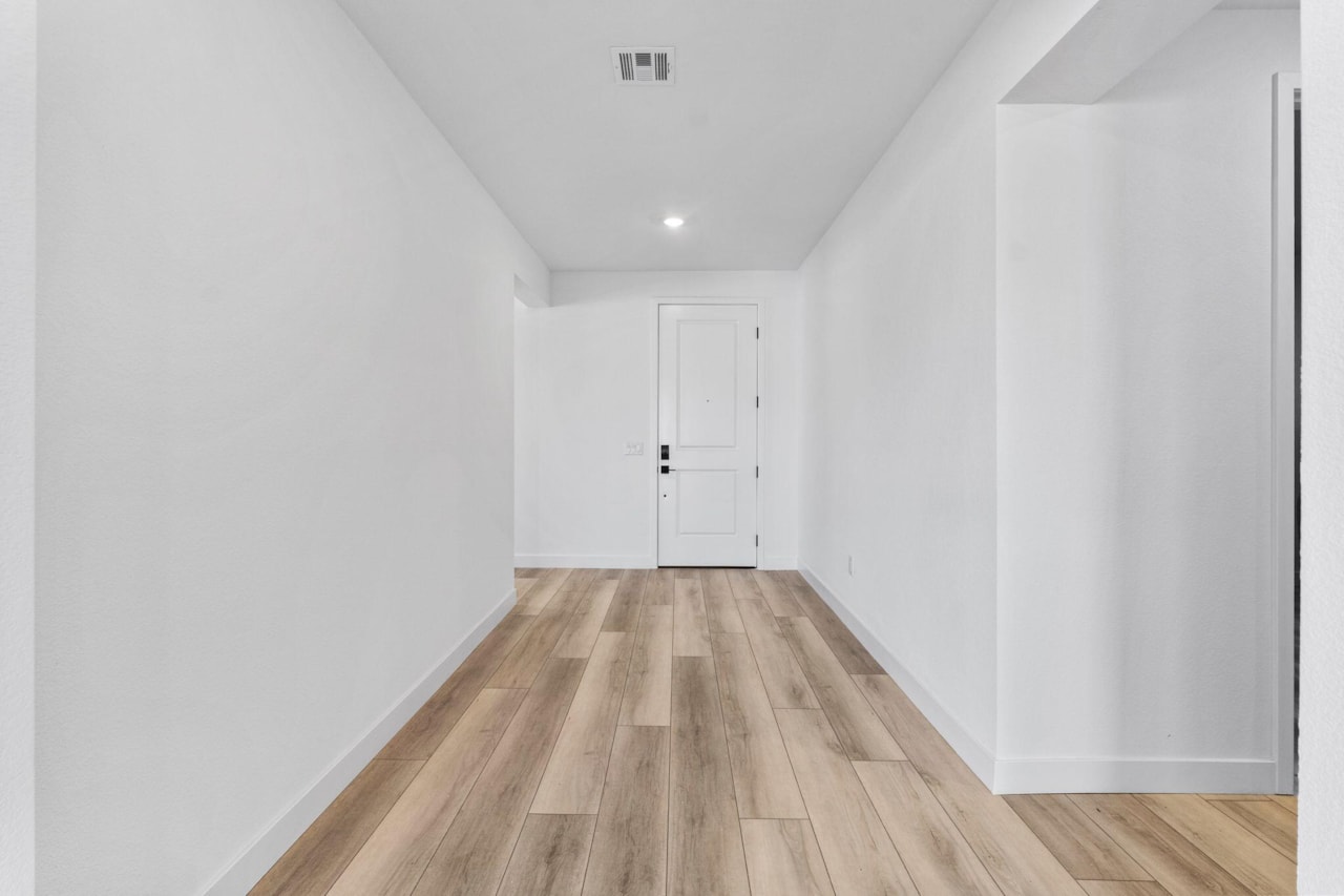 578 S Cecita Way Way St George, UT 84770 home for sale, MLS#25-262929 - Erika Rogers Photo 5