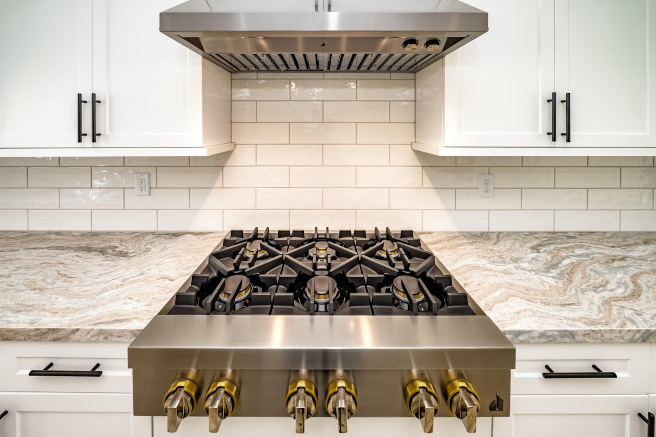 6098 Pinyon DR St George, UT 84790 home for sale, MLS#25-264122 - Erika Rogers Photo 16