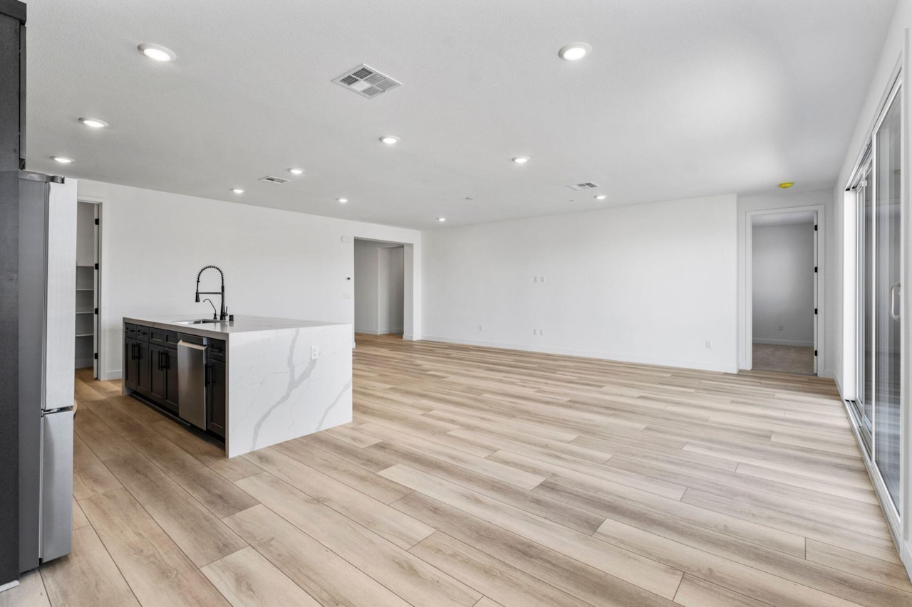 578 S Cecita Way Way St George, UT 84770 home for sale, MLS#25-262929 - Erika Rogers Photo 7