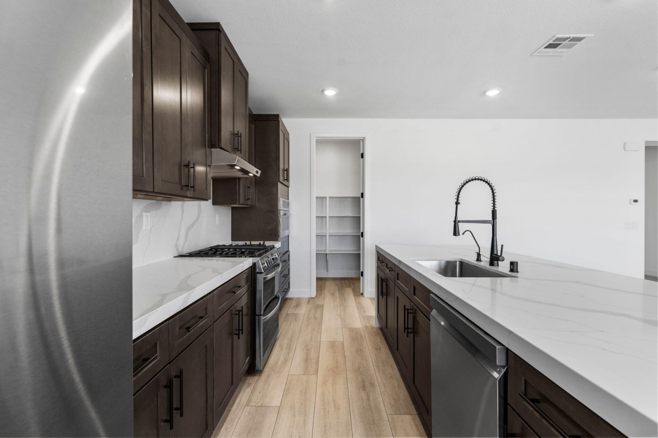 578 S Cecita Way Way St George, UT 84770 home for sale, MLS#25-262929 - Erika Rogers Photo 15