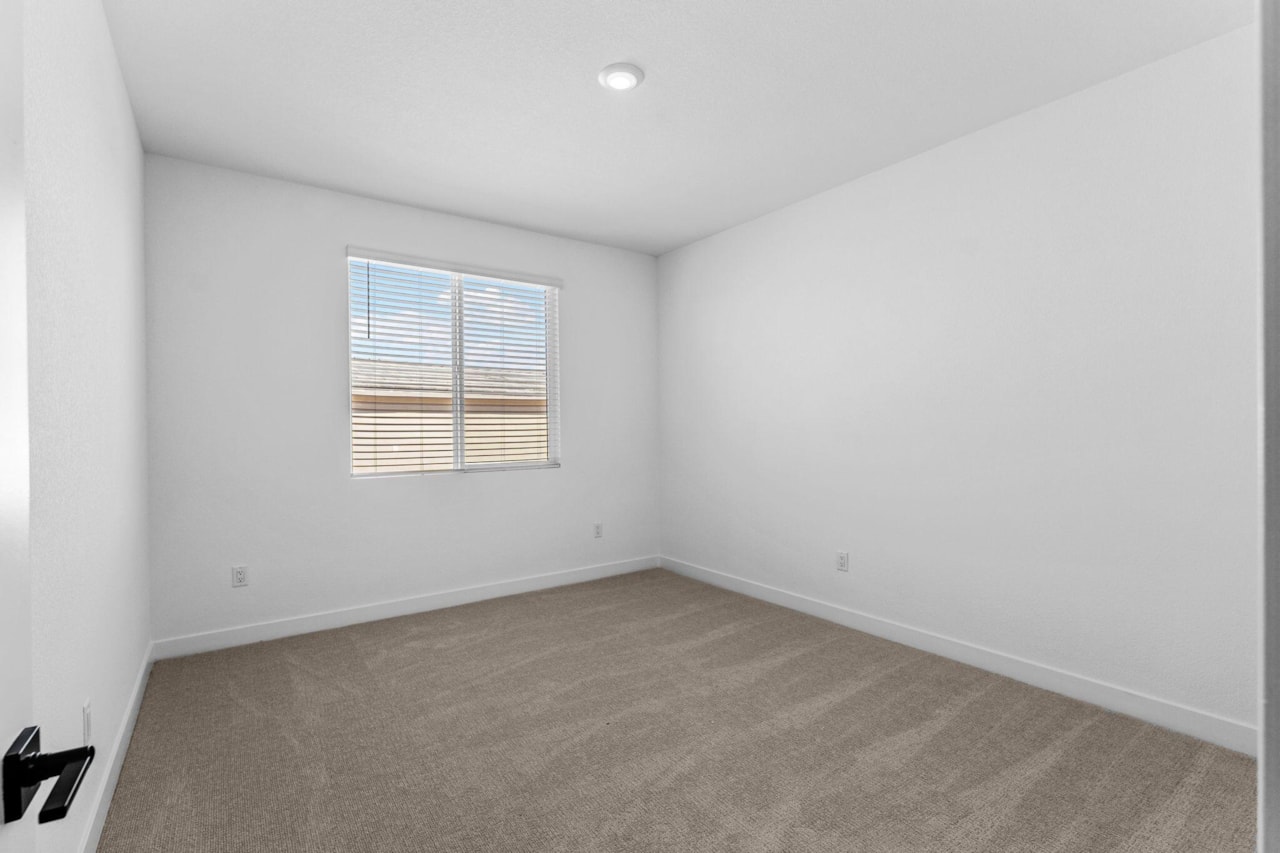 590 S Cecita Way Way St George, UT 84770 home for sale, MLS#25-260852 - Erika Rogers Photo 26