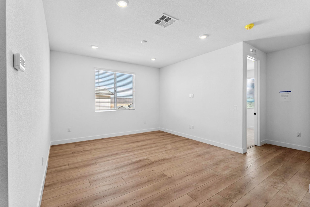 590 S Cecita Way Way St George, UT 84770 home for sale, MLS#25-260852 - Erika Rogers Photo 25