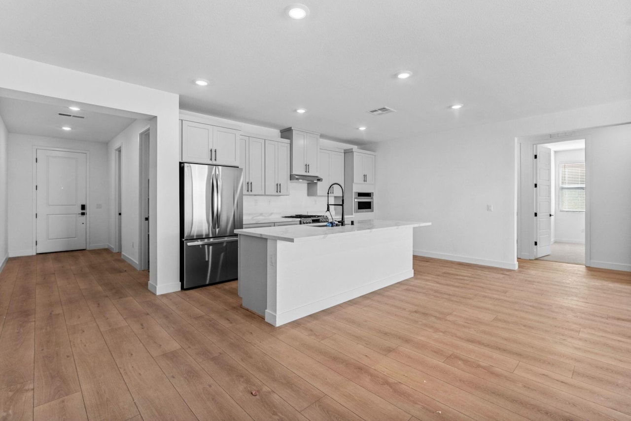 590 S Cecita Way Way St George, UT 84770 home for sale, MLS#25-260852 - Erika Rogers Photo 9